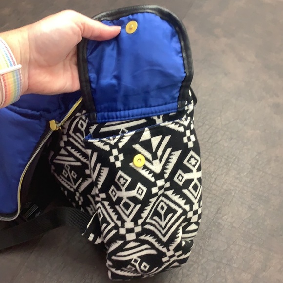 Carter’s diaper bag / backpack - Picture 4 of 5